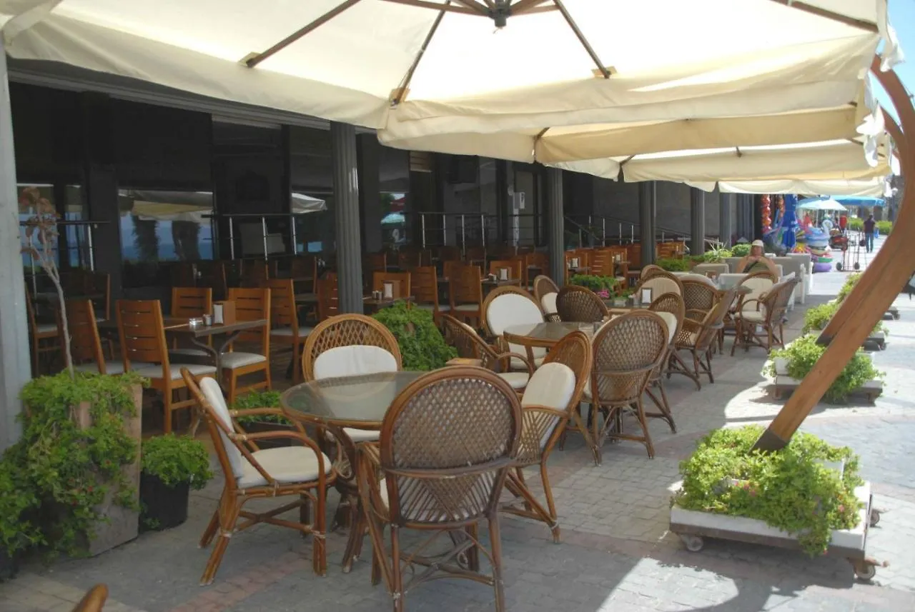 Hotel Sunday Beach Κουσάντασι 3*,