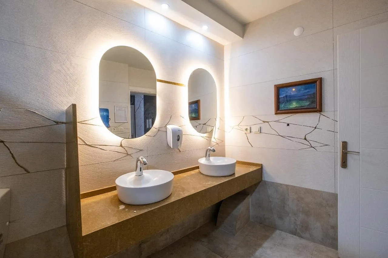 Sunday Beach Hotel Kusadasi 3*,