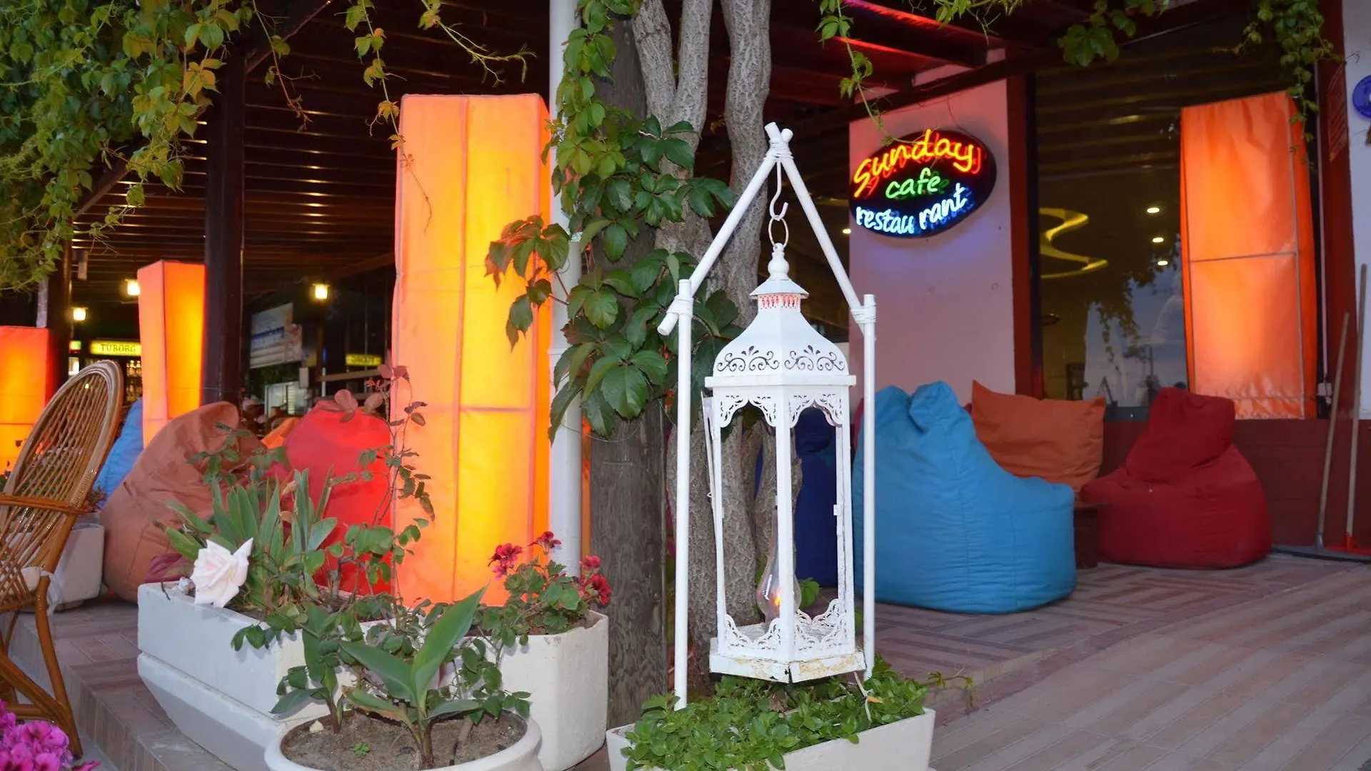 Hotel Sunday Beach Kuşadası